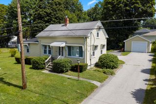 3 Prospect Ave, Dudley, MA 01571