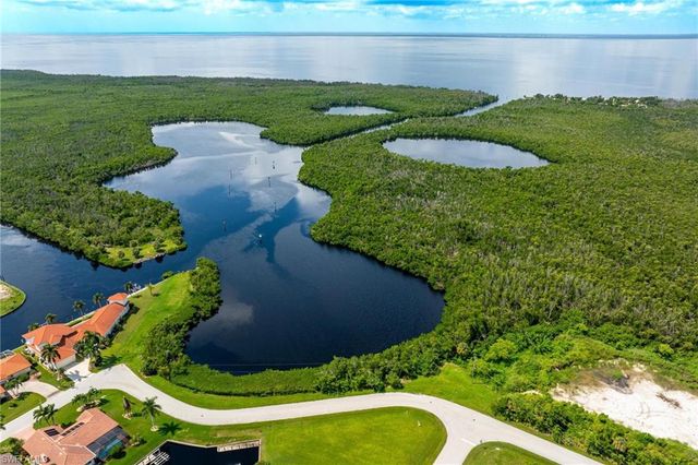 2807 Via Paloma DR, Punta Gorda, FL 33950