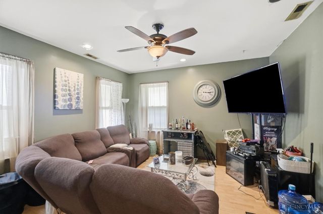 243 W Vine Street, Reading, OH 45215