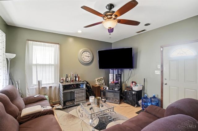 243 W Vine Street, Reading, OH 45215