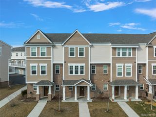 2500 Normandy Road 13, Royal Oak, MI 48073