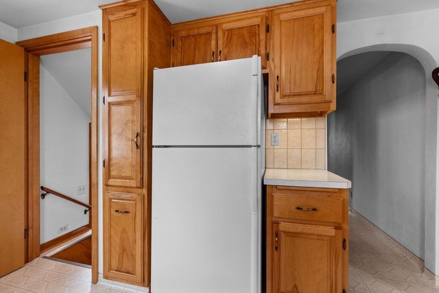 2301 CARLETON AVENUE, Appleton, WI 54915