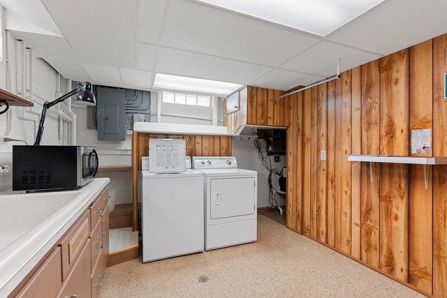 2301 CARLETON AVENUE, Appleton, WI 54915