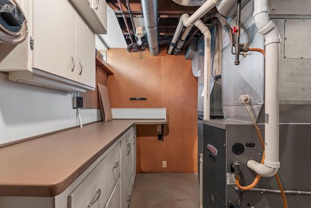 2301 CARLETON AVENUE, Appleton, WI 54915