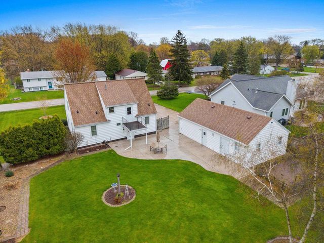 2301 CARLETON AVENUE, Appleton, WI 54915