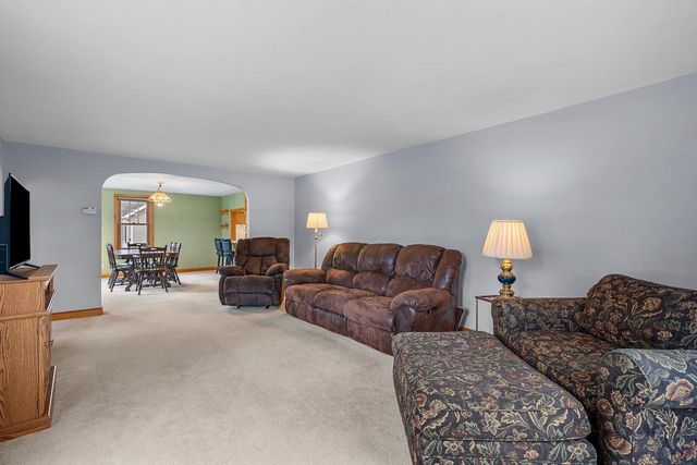 2301 CARLETON AVENUE, Appleton, WI 54915