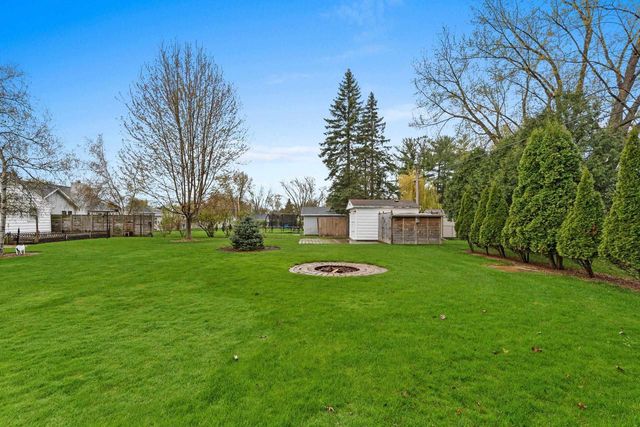 2301 CARLETON AVENUE, Appleton, WI 54915