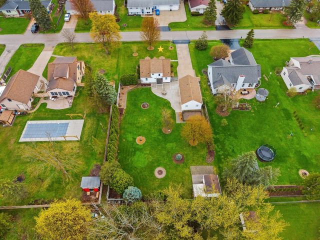 2301 CARLETON AVENUE, Appleton, WI 54915
