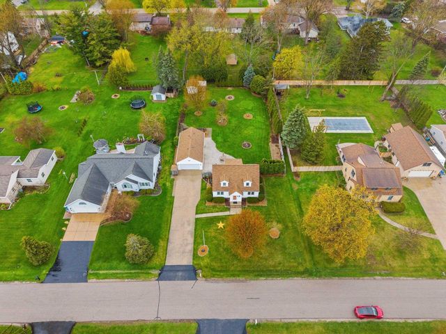 2301 CARLETON AVENUE, Appleton, WI 54915