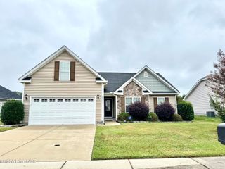 3661 Thornbrook Drive, Greenville, NC 27834