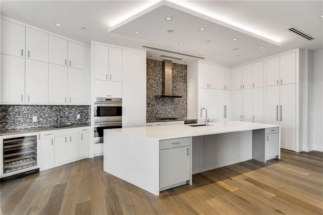 3376 Peachtree NE Road 33B, Atlanta, GA 30326