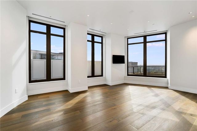 3376 Peachtree NE Road 33B, Atlanta, GA 30326