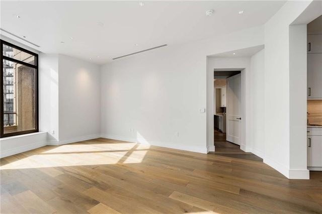 3376 Peachtree NE Road 33B, Atlanta, GA 30326