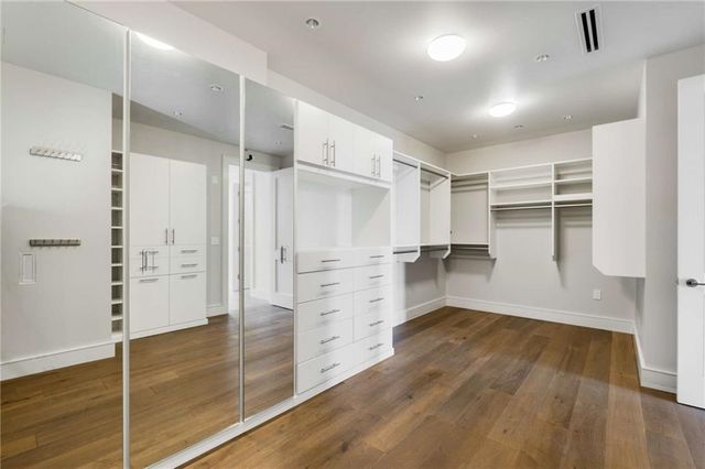 3376 Peachtree NE Road 33B, Atlanta, GA 30326