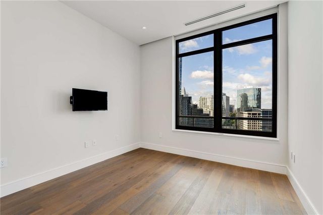 3376 Peachtree NE Road 33B, Atlanta, GA 30326