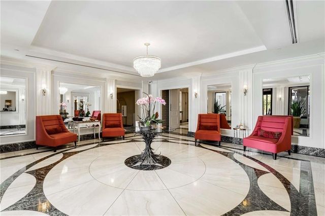 3376 Peachtree NE Road 33B, Atlanta, GA 30326