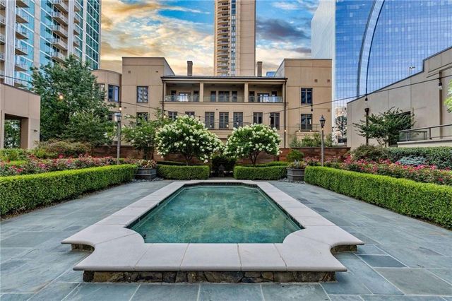 3376 Peachtree NE Road 33B, Atlanta, GA 30326