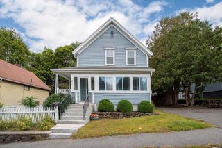 8 Birch Hill Ave, Wakefield, MA 01880