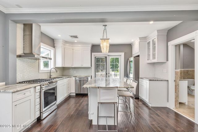 76 South Street B, Eatontown, NJ 07724