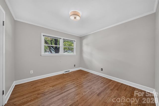 7601 Woodstream Drive, Charlotte, NC 28210