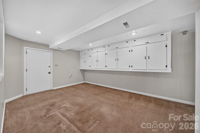 7601 Woodstream Drive, Charlotte, NC 28210
