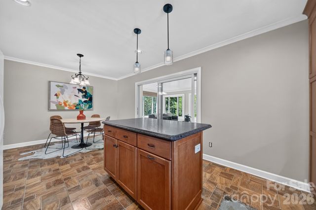 7601 Woodstream Drive, Charlotte, NC 28210