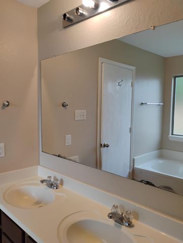 9115 Summer Valley Lane, Richmond, TX 77407