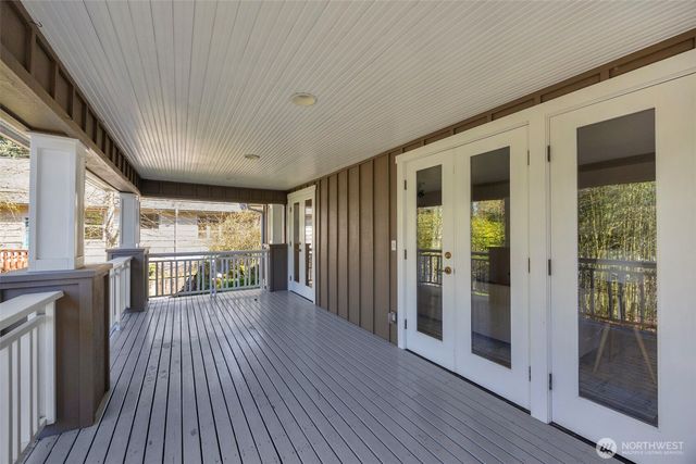 6825 43rd Avenue NE, Seattle, WA 98115