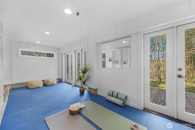 6825 43rd Avenue NE, Seattle, WA 98115