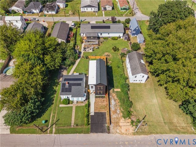 851 E Bank St, Petersburg, VA 23803