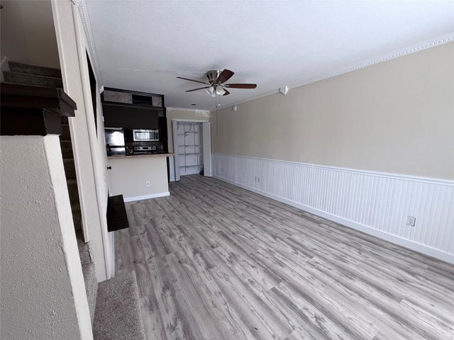 2110 Wilcrest Drive 128, Houston, TX 77042