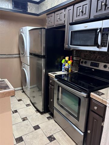 2110 Wilcrest Drive 128, Houston, TX 77042