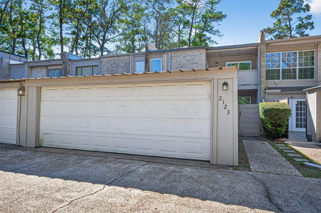 2123 Lake Village Drive, Houston, TX 77339