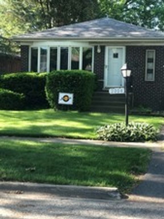 2004 Milton Avenue, Park Ridge, IL 60068