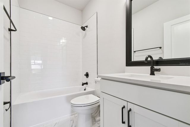 1559 RUNNING TIDE PLACE, Sarasota, FL 34240