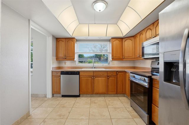 6338 21ST STREET N, St Petersburg, FL 33702