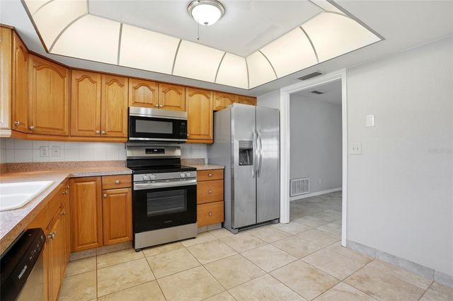 6338 21ST STREET N, St Petersburg, FL 33702