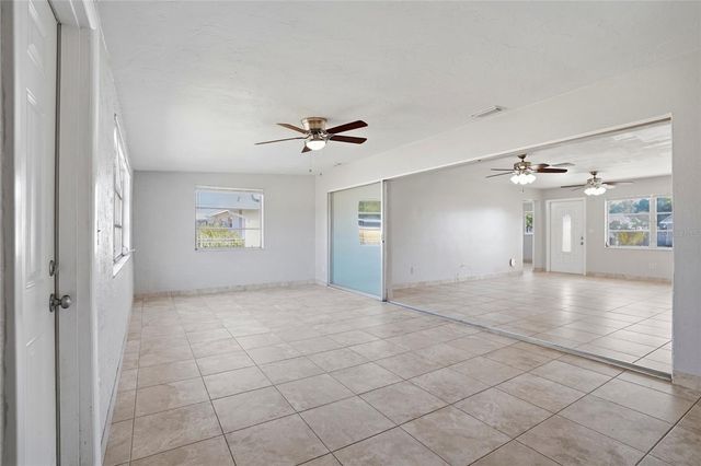 6338 21ST STREET N, St Petersburg, FL 33702