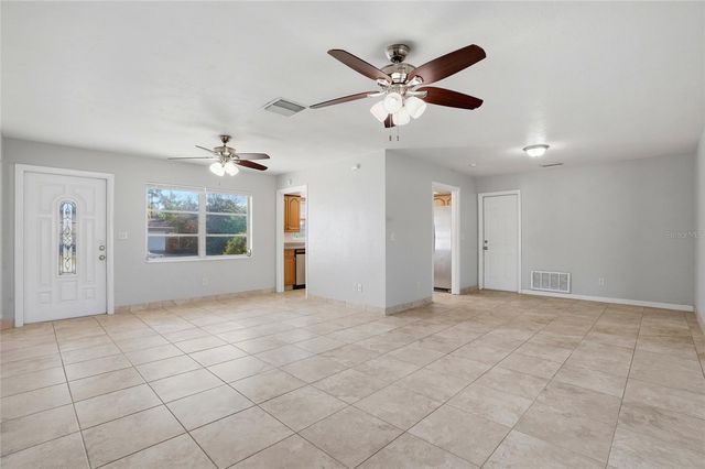 6338 21ST STREET N, St Petersburg, FL 33702