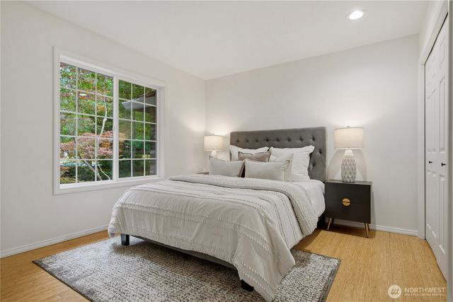 21339 NE 97th Place, Redmond, WA 98053