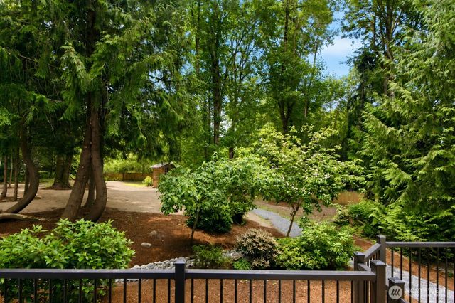 21339 NE 97th Place, Redmond, WA 98053