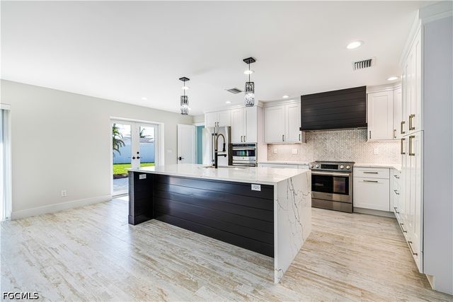 3715 SE 21st AVE, Cape Coral, FL 33904