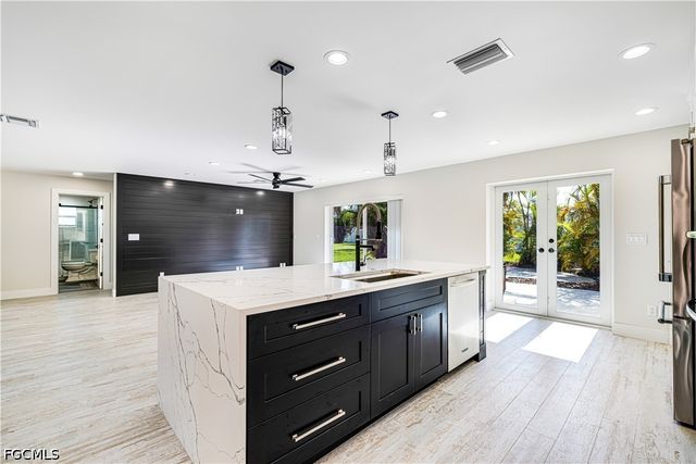 3715 SE 21st AVE, Cape Coral, FL 33904