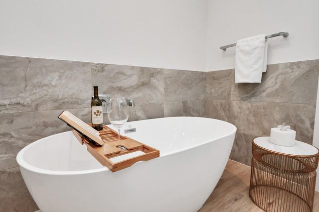 1053 Glenn Avenue, Houston, TX 77088