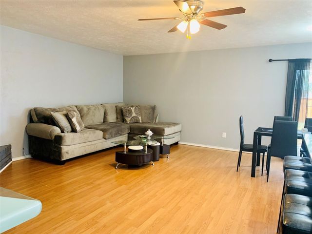 5661 Phelps Street, The Colony, TX 75056