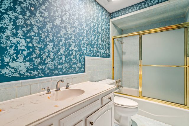 308 N Bailey Avenue, Fort Worth, TX 76107