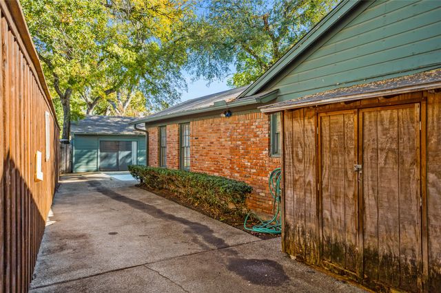 308 N Bailey Avenue, Fort Worth, TX 76107
