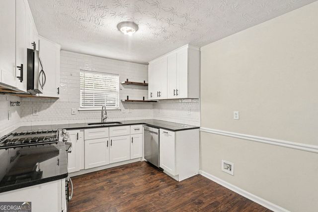 310 Parkview Place Drive, Mcdonough, GA 30253