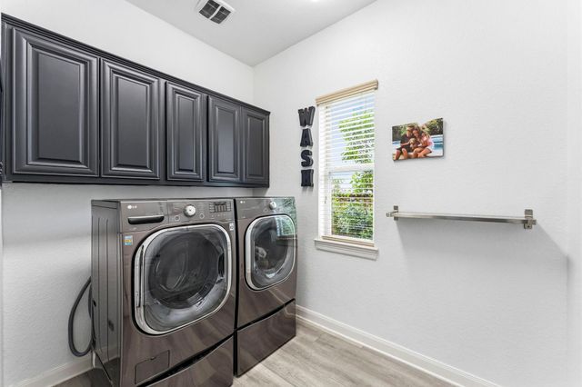 90 Spincaster Drive, The Woodlands, TX 77389