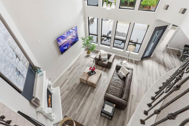90 Spincaster Drive, The Woodlands, TX 77389